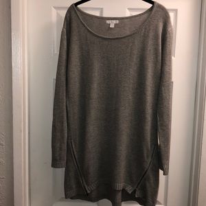 Side zip Sweater Tunic